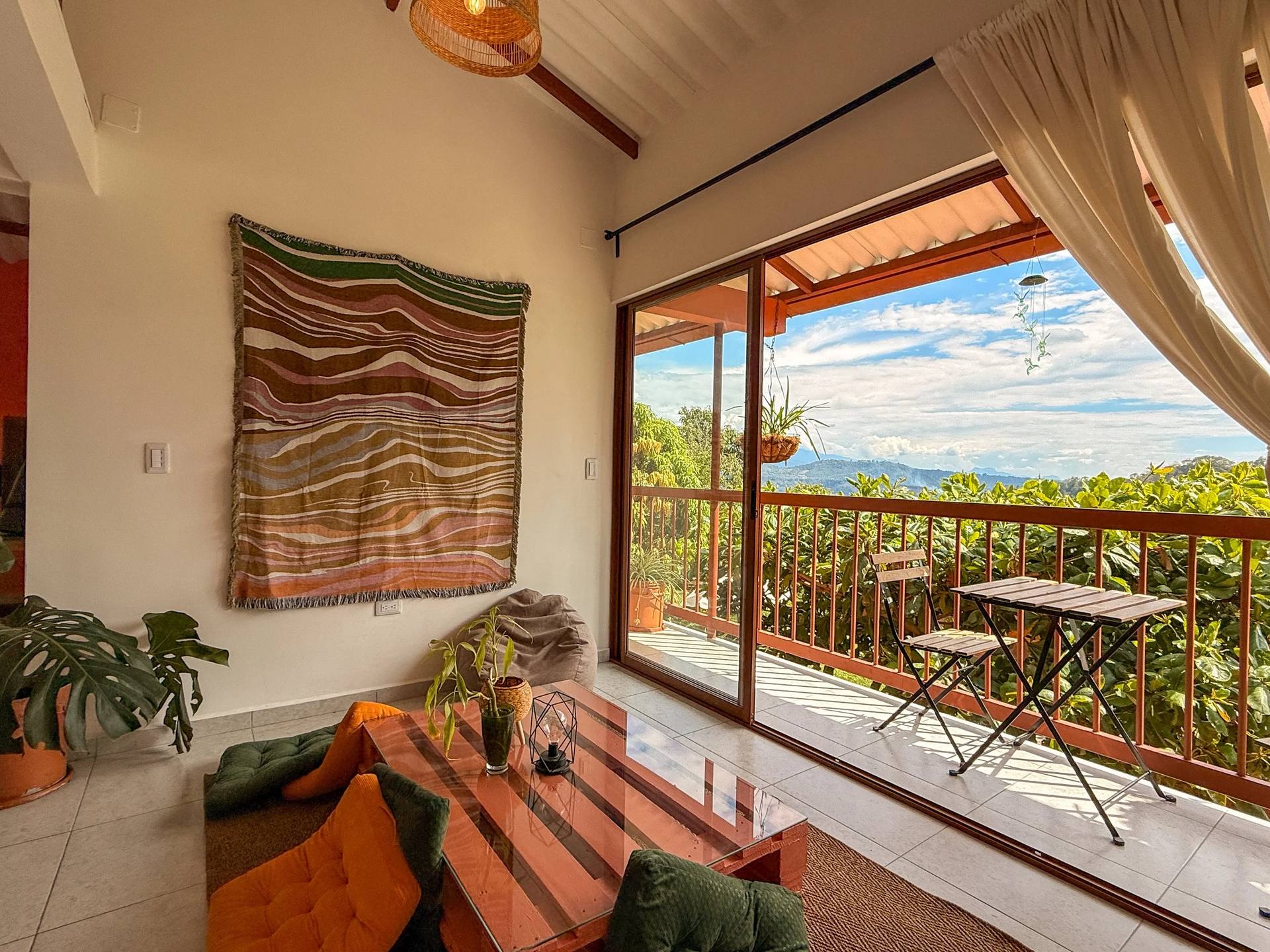 Balcón con vistas al valle — El Nido Andino