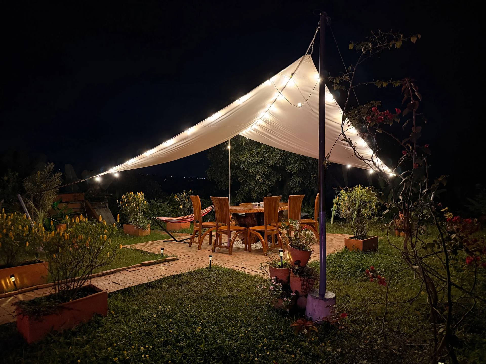 Zona de descanso y hamacas en El Nido Andino, hotel boutique y finca en La Mesa Cundinamarca